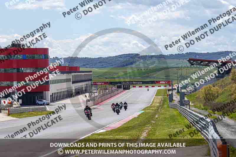 cadwell no limits trackday;cadwell park;cadwell park photographs;cadwell trackday photographs;enduro digital images;event digital images;eventdigitalimages;navarra;no limits trackdays;peter wileman photography;racing digital images;trackday digital images;trackday photos